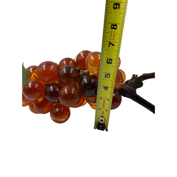 Vintage dark amber lucite grapes - Picture 7 of 8